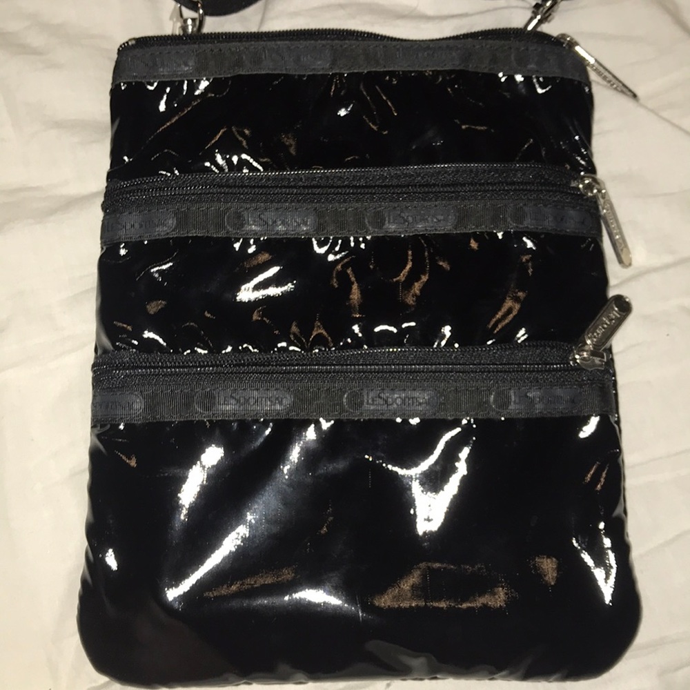 Black 3 zipper LeSportSac cross body bag